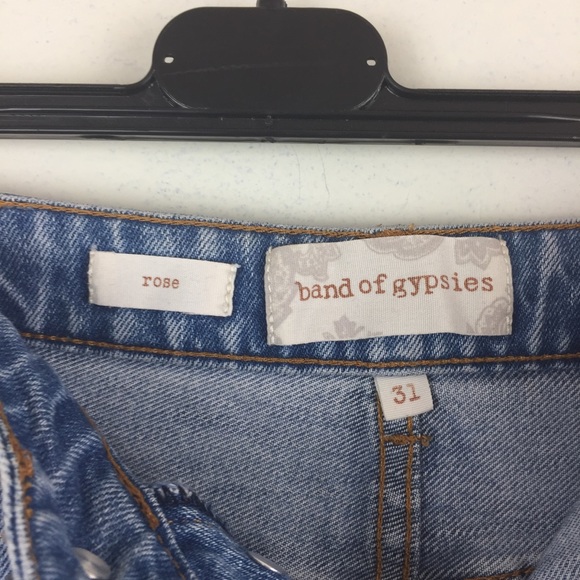 Band of Gypsies Rose Distressed Studded Jean Short - Picture 8 of 9